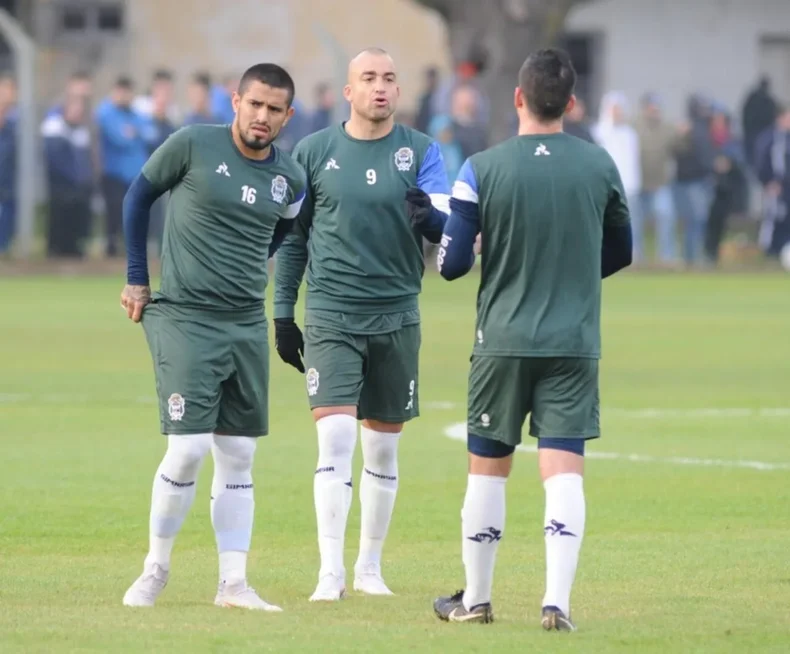 V&iacute;ctor Ayala y Santiago Silva durante su paso por Gimnasia