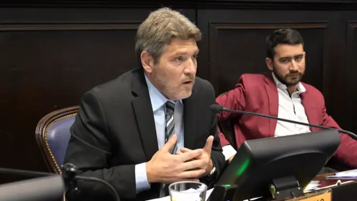 La Libertad Avanza quiere derogar la Ley Micaela en la Provincia