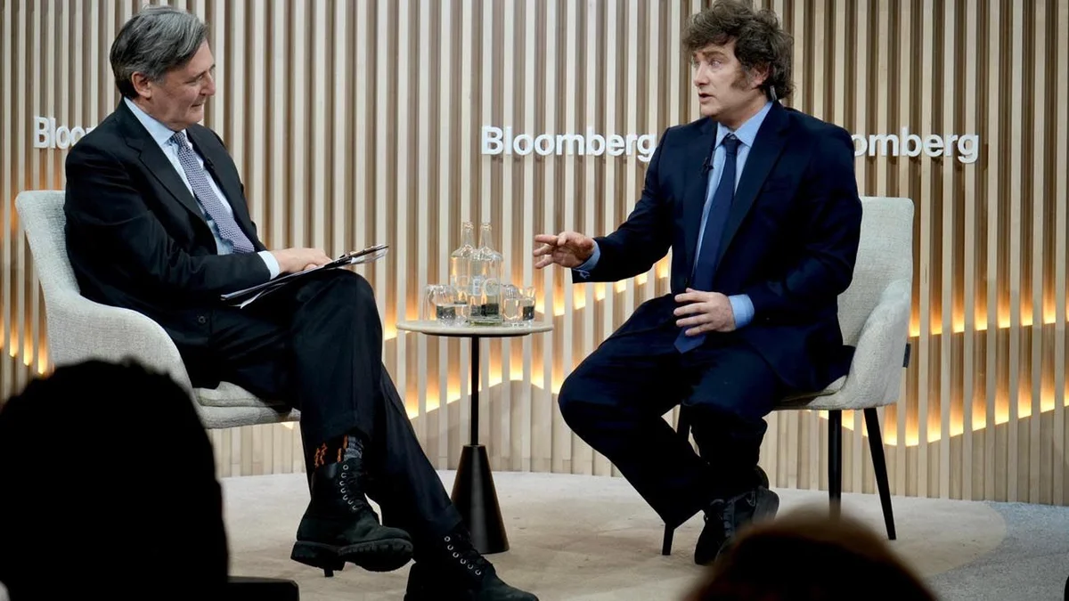 Javier Milei aseguró que levantará el "aberrante" cepo, pero no ahora