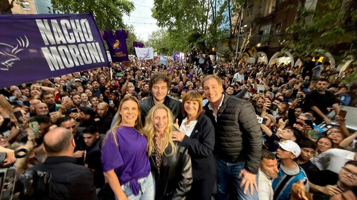 Javier Milei llamó a votar en contra de la "barbarie comunista de los Kirchner"