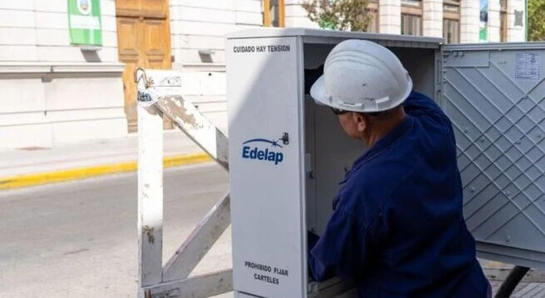 Vecinos de El Mondongo llevan horas sin luz por la tormenta