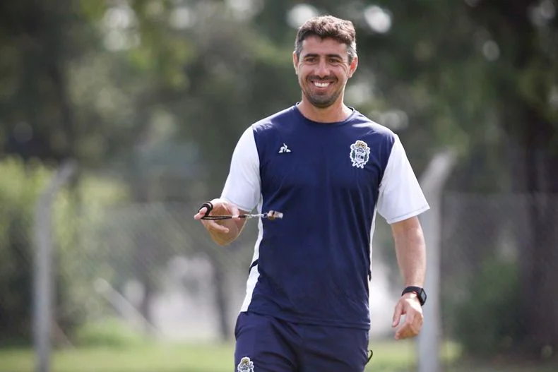 Gimnasia contrar&oacute; a Messera para elegir al sucesor de Marcelo M&eacute;ndez