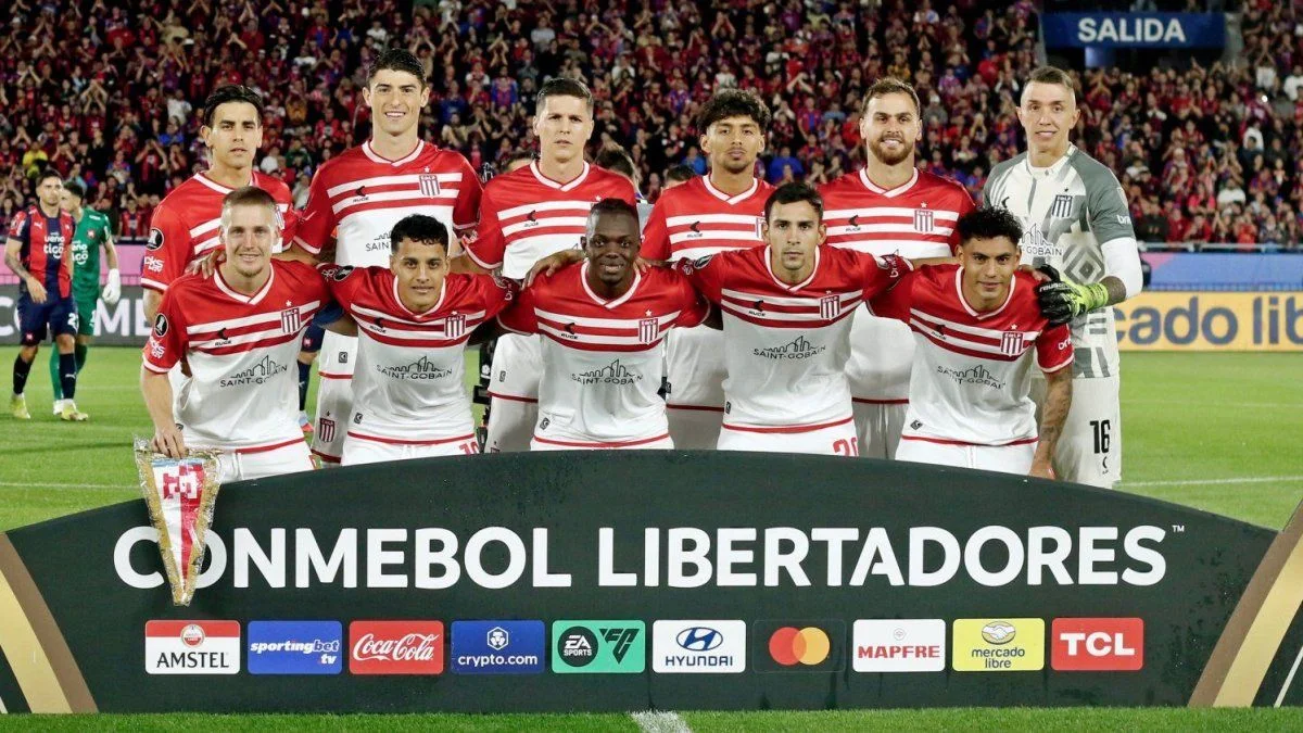 Triunfazo copero de Estudiantes en Paraguay