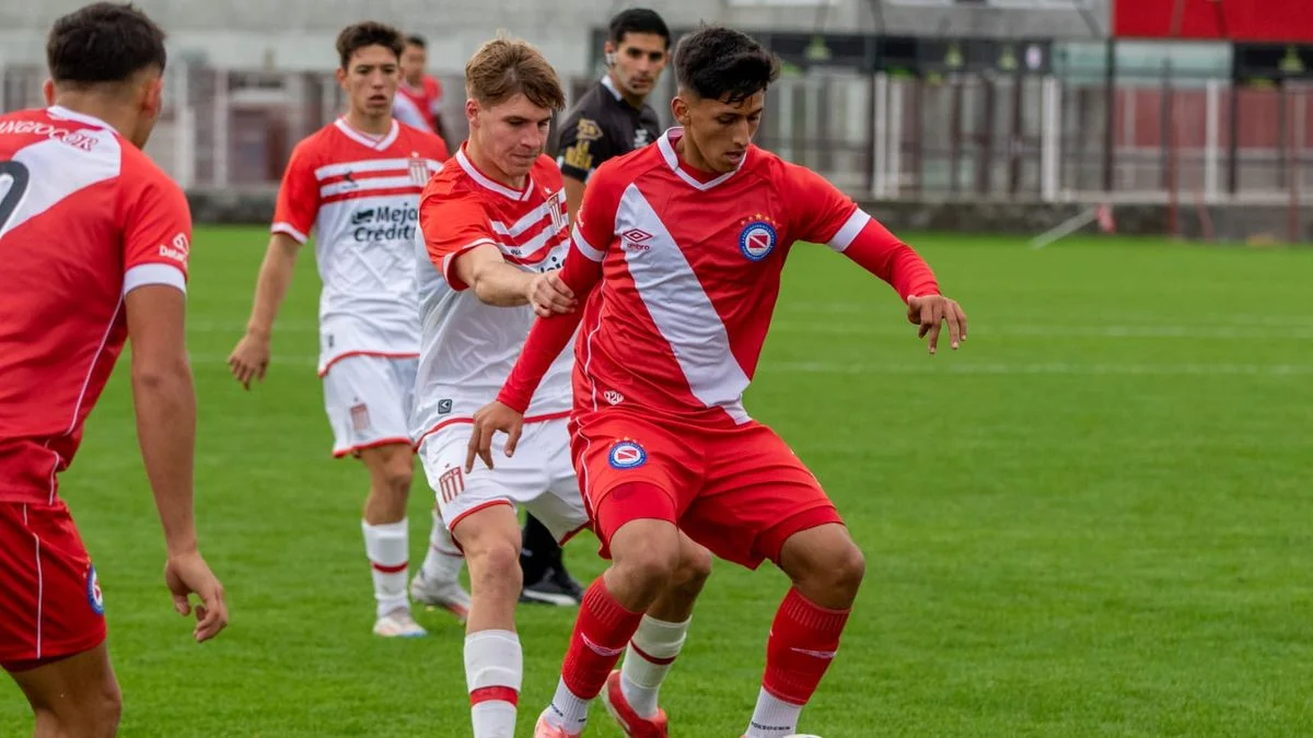 Estudiantes empató y terminó invicto en el Torneo de Reserva