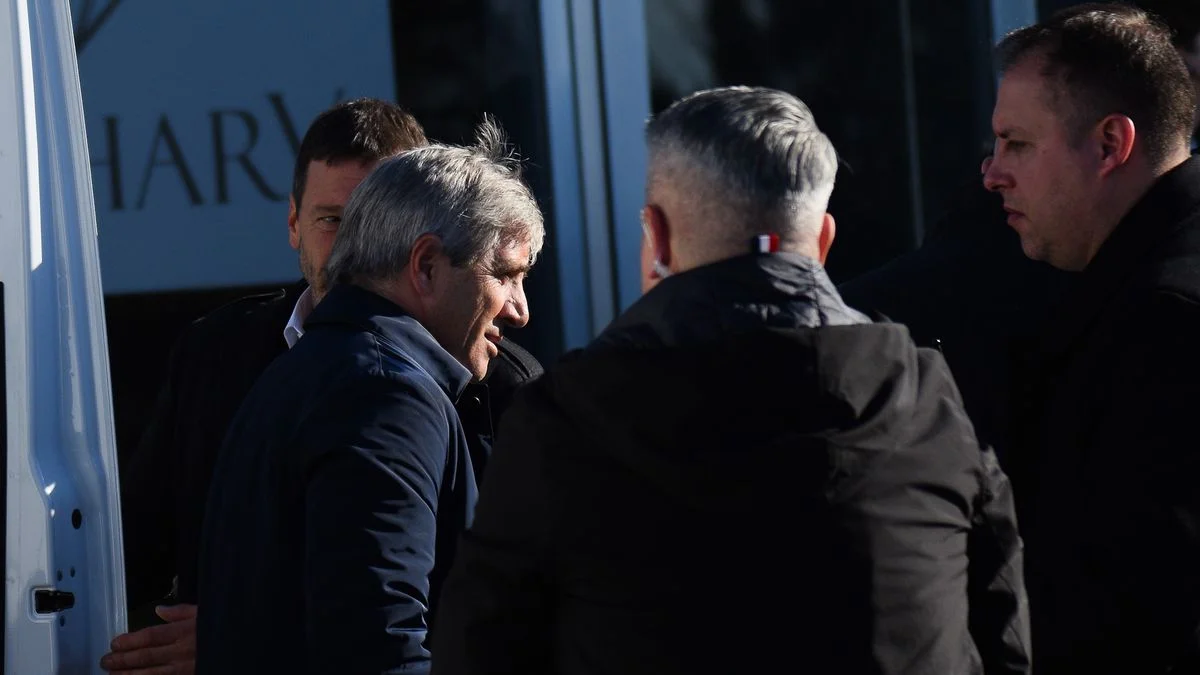 Luis Caputo enfrenta un vencimiento millonario esta semana