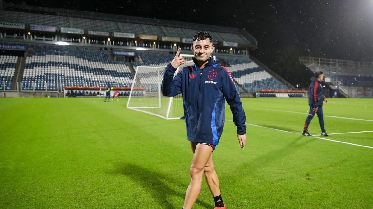 La Universidad de Chile entrenó en el Bosque previo al partido con Estudiantes