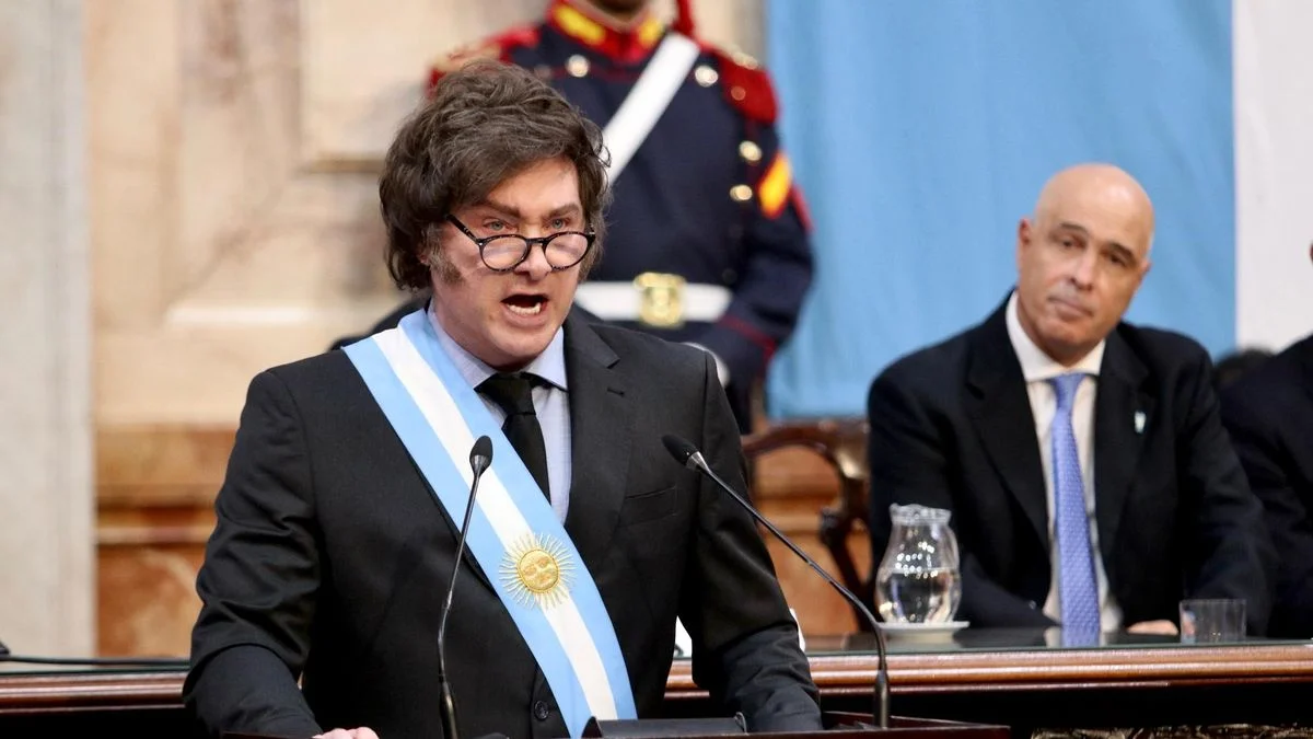 El mensaje de Milei a la familia de Kim Gómez y la acusación a Kicillof