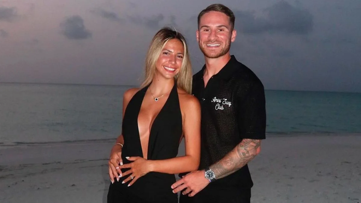 Alexis Mac Allister y Ailén Cova confirmaron que van a ser padres: "Te deseamos"