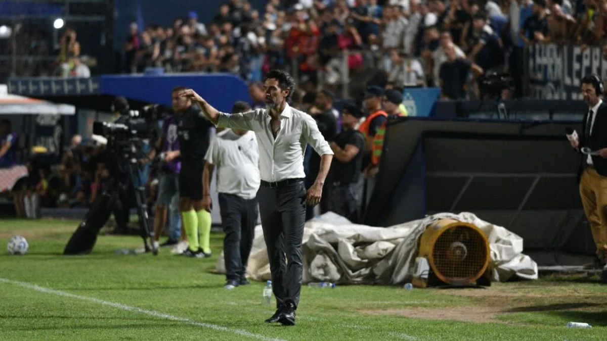 Domínguez lamentó el empate de Estudiantes: "No pudimos manejar los tiempos"