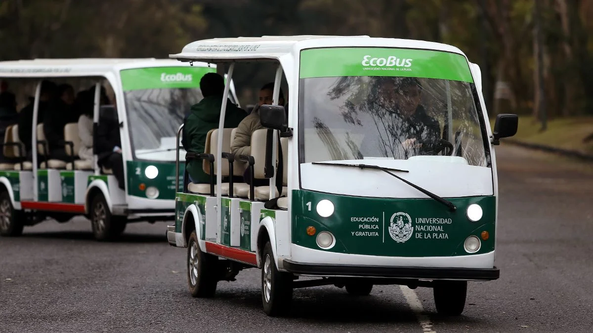 Vuelve a funcionar el Ecobus de la UNLP