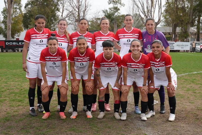 Las titulares de Estudiantes, que ayer no pudieron sumar ante Lan&uacute;s