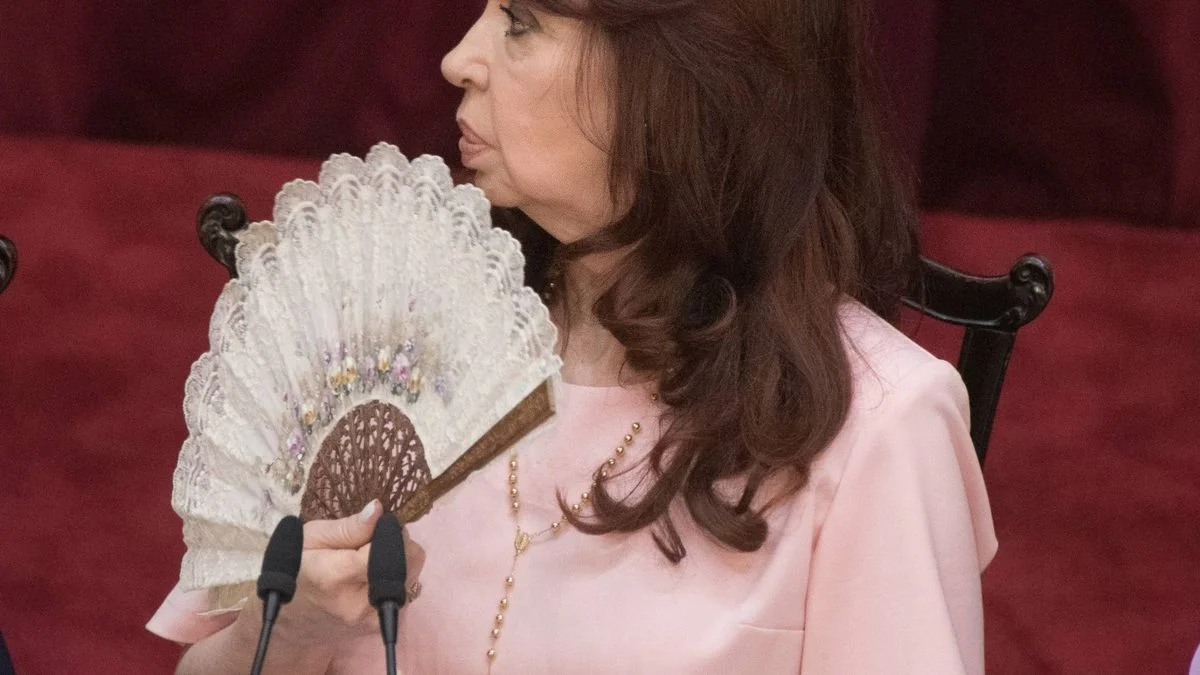 Cristina Kirchner le contestó a Milei y lo mandó al psiquiatra "por el bien del país"