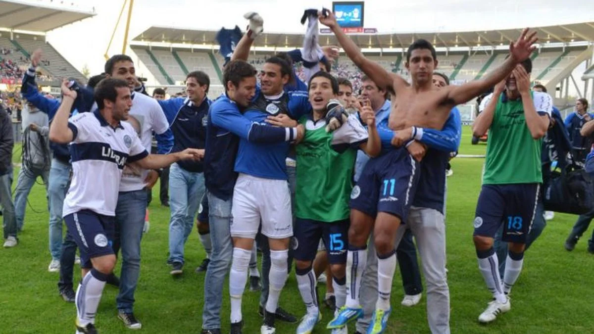 Emoción en Gimnasia: se reencontraron los héroes del ascenso