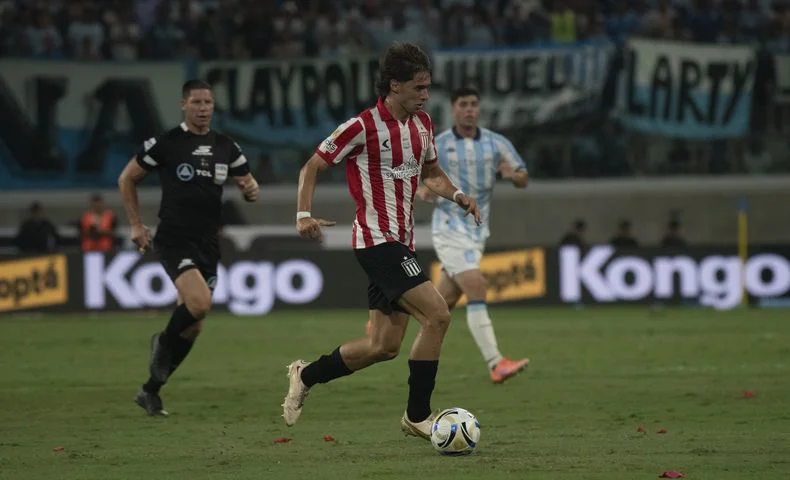 Román Gómez dejó Estudiantes y fue presentado en el Bahía de Brasil