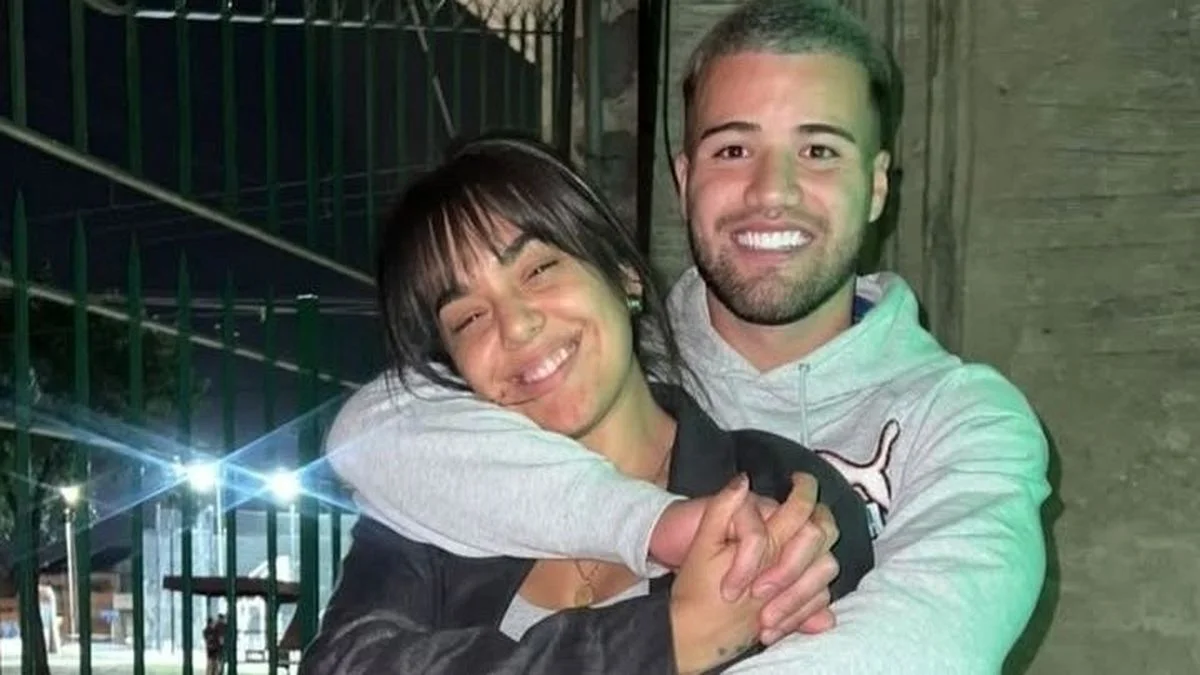 Ángela Leiva anunció su casamiento con el Chelo Weigandt