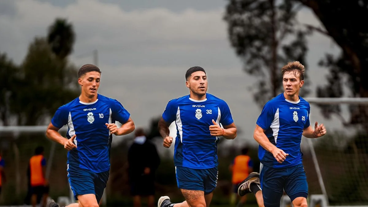 Gimnasia inicia la semana fuera de los puestos de Play Off