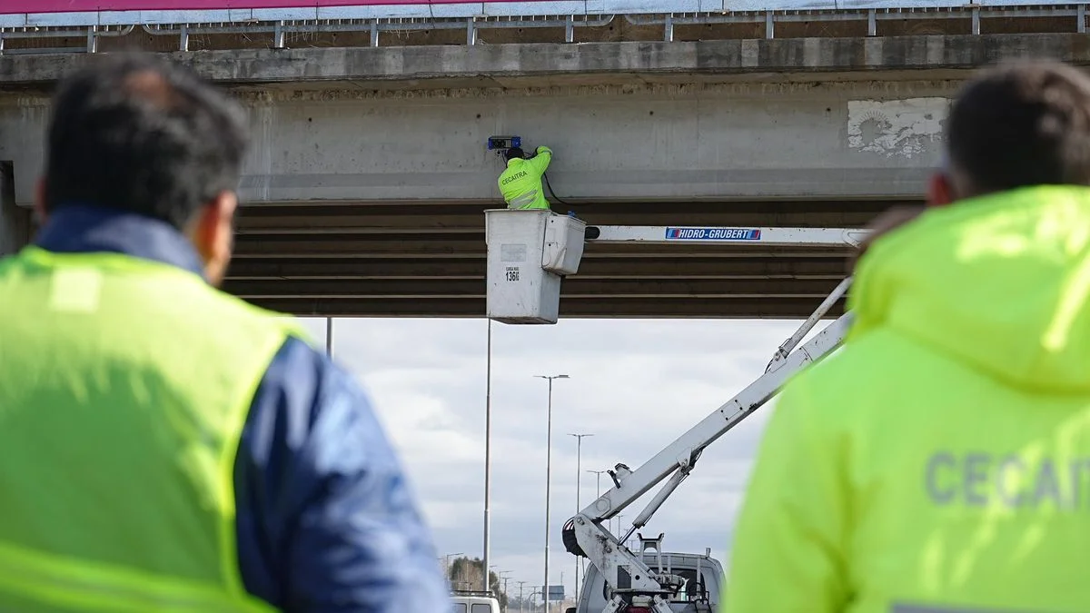 Agregan más radares en la Autopista Buenos Aires - La Plata