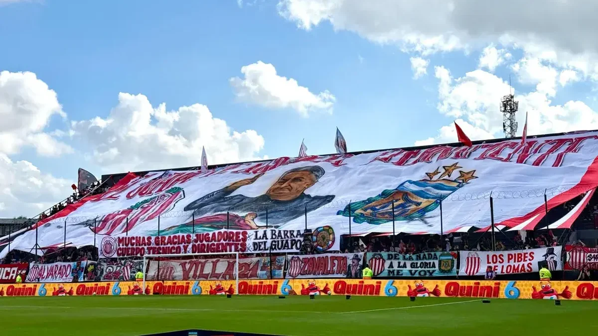 Los hinchas de Barracas cantaron contra el Pincha luego de la derrota ante Gimnasia
