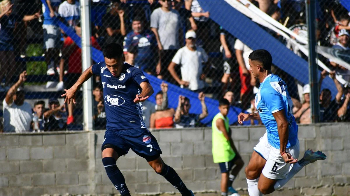De visitante, Villa San Carlos perdió el clásico ante Acassuso