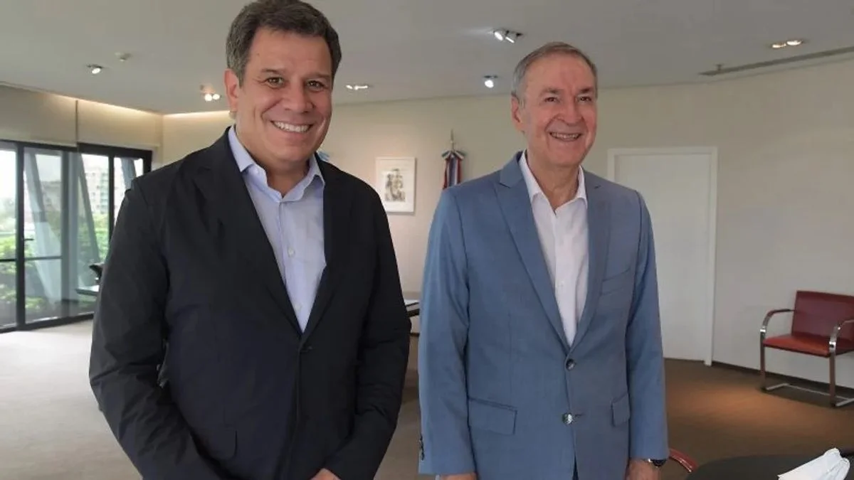Todos quieren pisar fuerte en La Plata: llegan Manes y Schiaretti