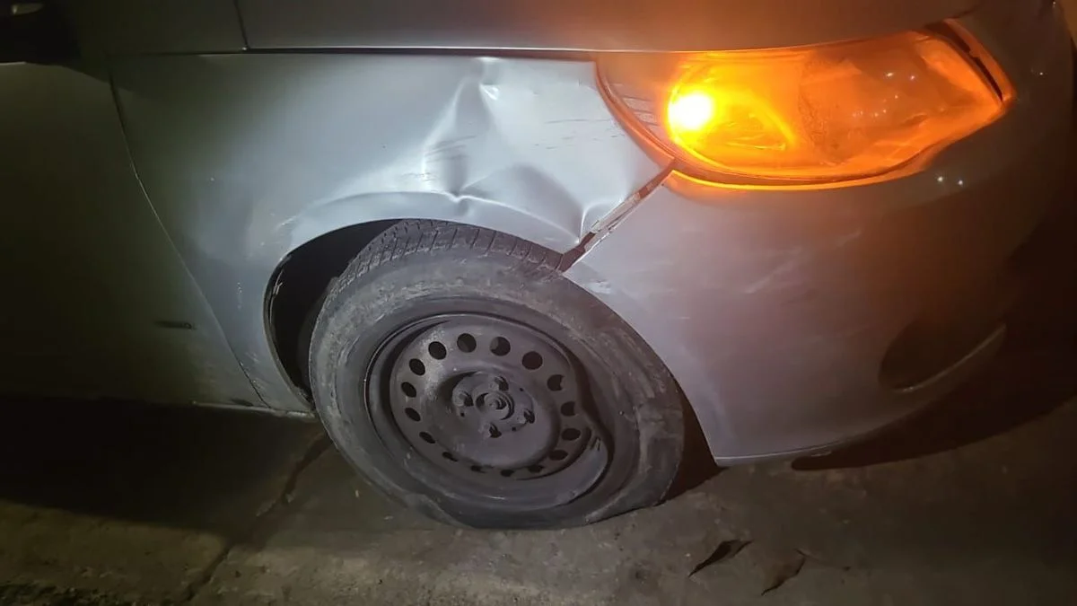 Chocaron un auto y una moto en Berisso