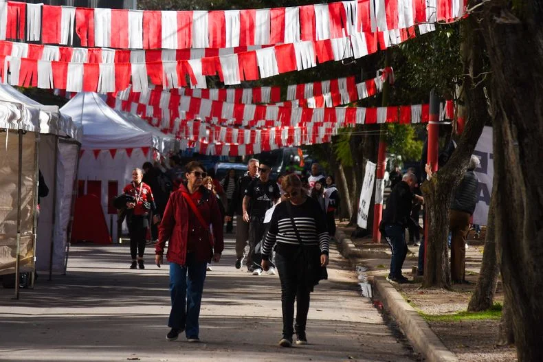 Todo el color de los festejos de Estudiantes por su aniversario&nbsp;