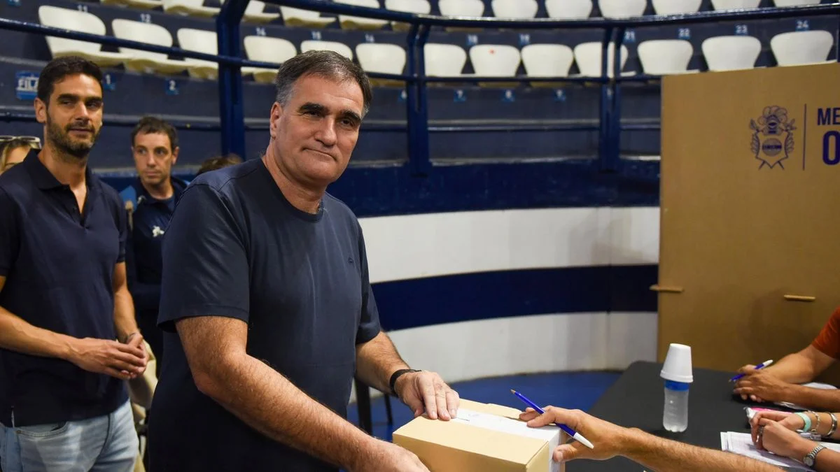 Carlos Anacleto asumió como Presidente de Gimnasia