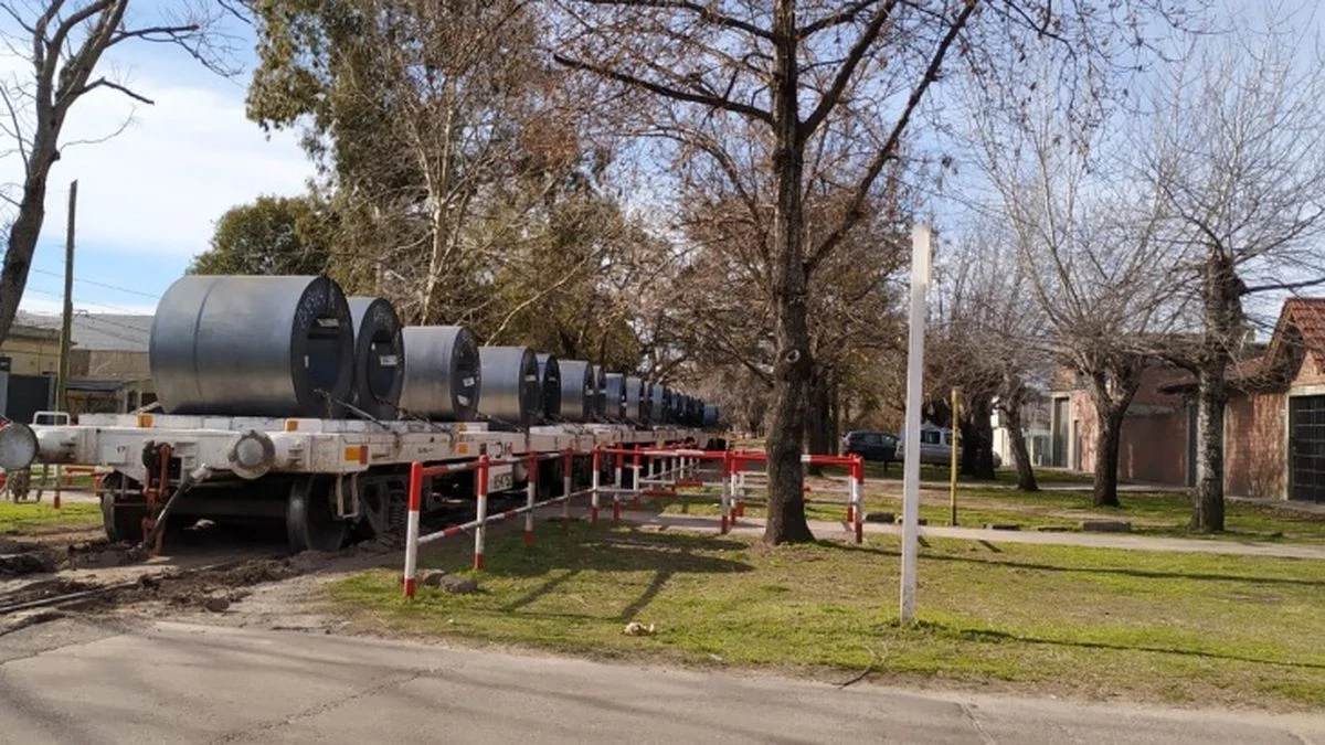 Descarriló nuevamente un tren de carga en Tolosa