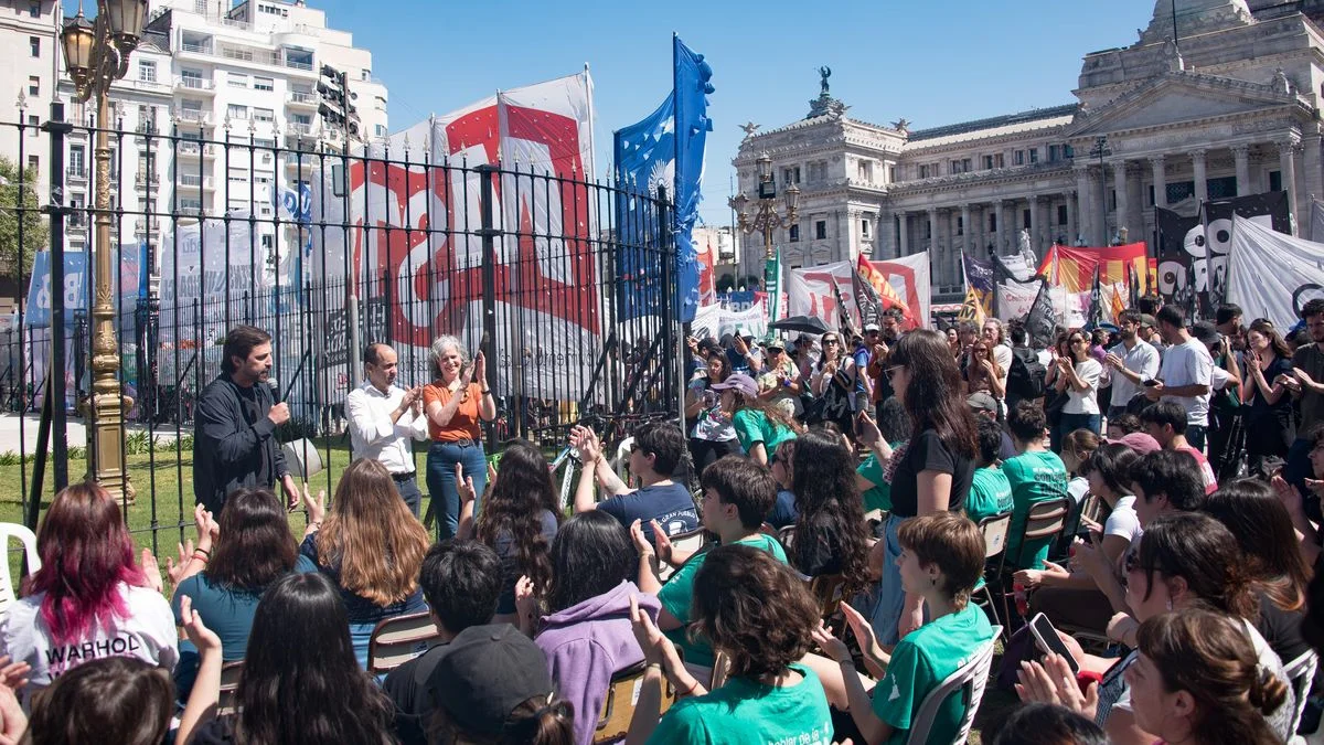El Congreso vuelve a ser escenario de una masiva movilización