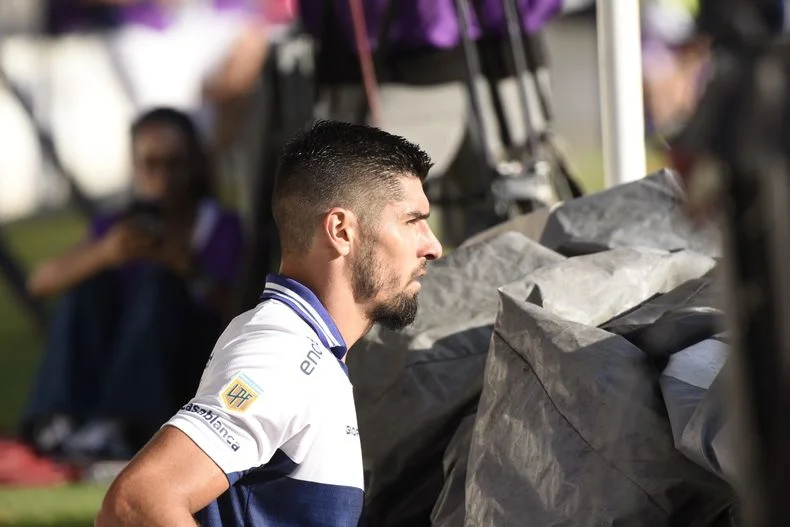 Gimnasia lamentó mucho la expulsión de Gastón Suso