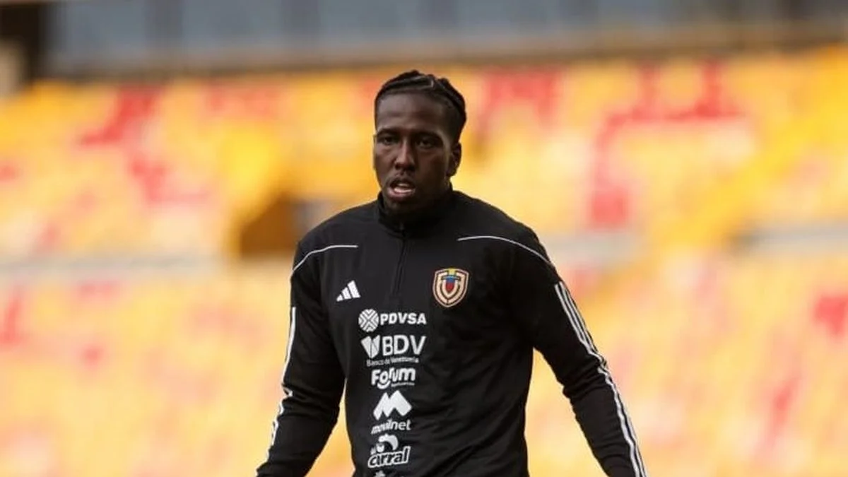 Gimnasia atento: Jan Hurtado se entrena con la selección de Venezuela