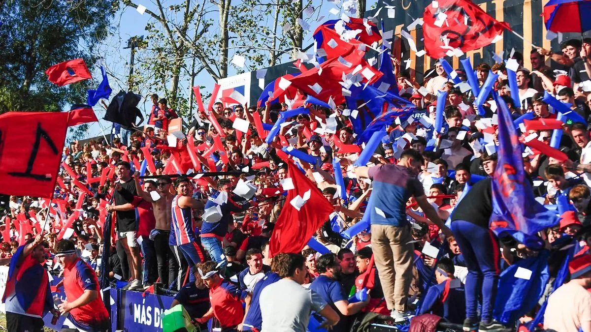 San Luis, el dueño del clásico en La Plata