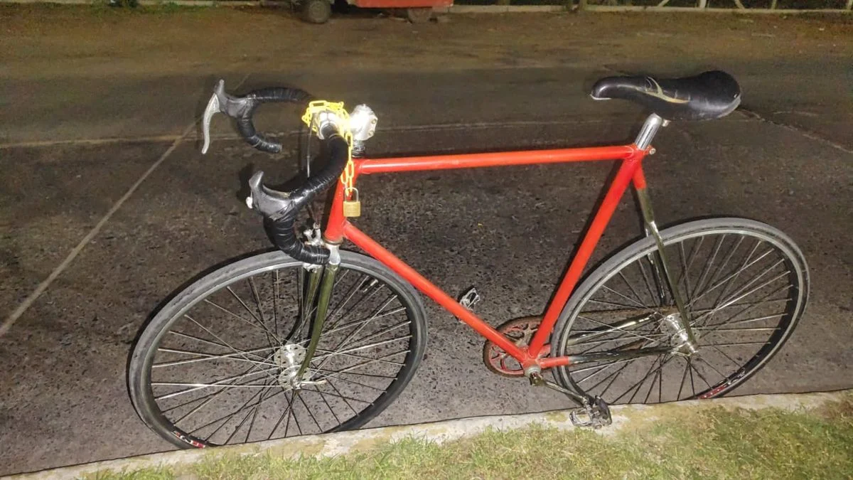Un jubilado de City Bell murió tras descompensarse mientras andaba en bicicleta