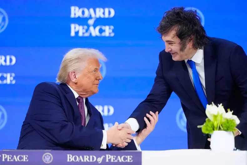 Antes de volver de Davos, Milei integró al país al Consejo de Paz de Donald Trump