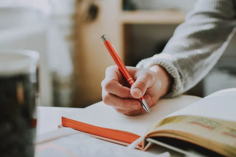 El concurso literario es para mayores de 18 a&ntilde;os