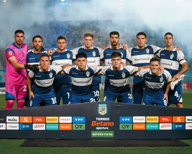 Los once que eligi&oacute; Diego Flores el d&iacute;a del &uacute;ltimo triunfo de Gimnasia.