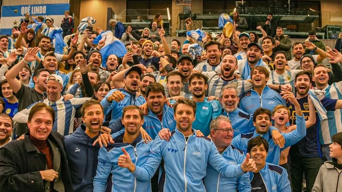 Argentina clasificó a la segunda ronda de la Copa Davis con el platense Etcheverry como protagonista
