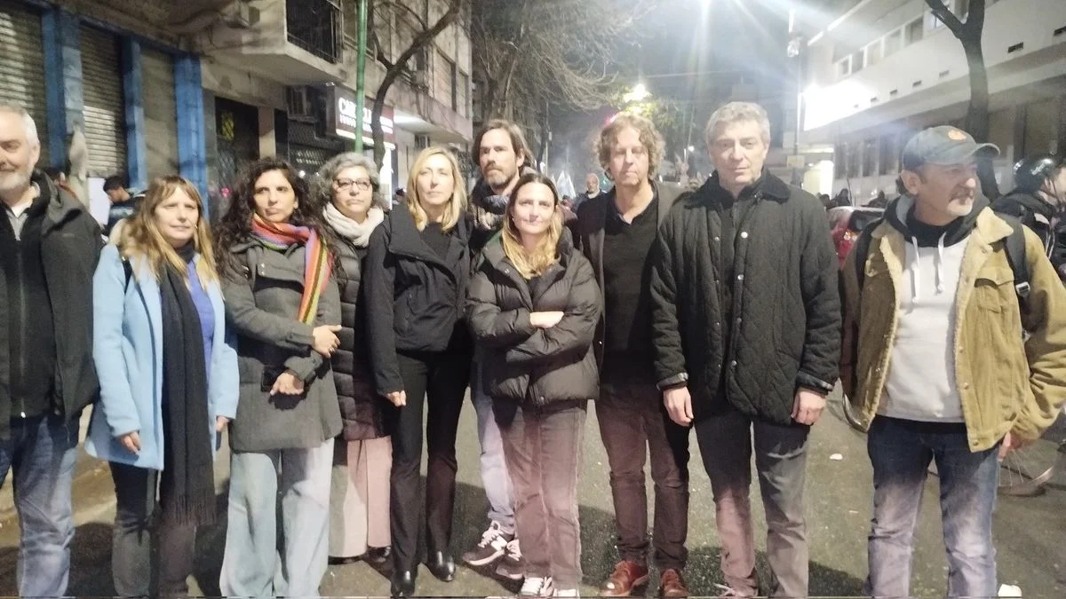 La izquierda se reunió con Cristina y llamó a marchar