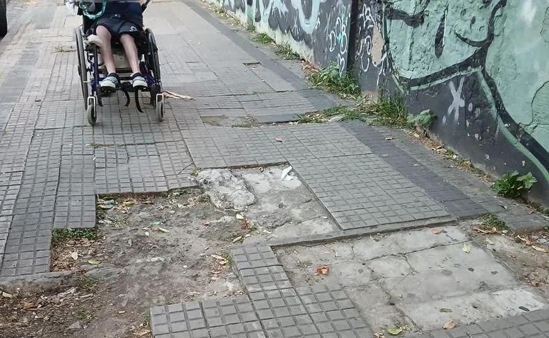 Pasan los años y La Plata sigue en deuda con la accesibilidad