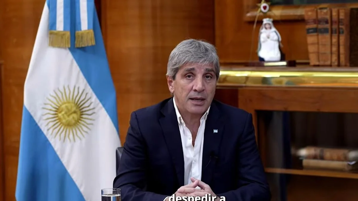 Luis Caputo les explicó a los empresarios las ventajas de la reforma laboral
