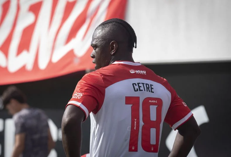 Atento, Estudiantes: ¿vienen por Edwuin Cetré desde Brasil?