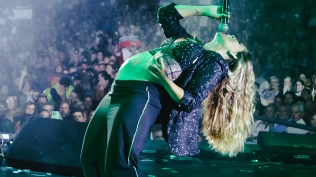 "Hijo, hicimos un show juntos": Jimena Barón se emocionó al cantar embarazada