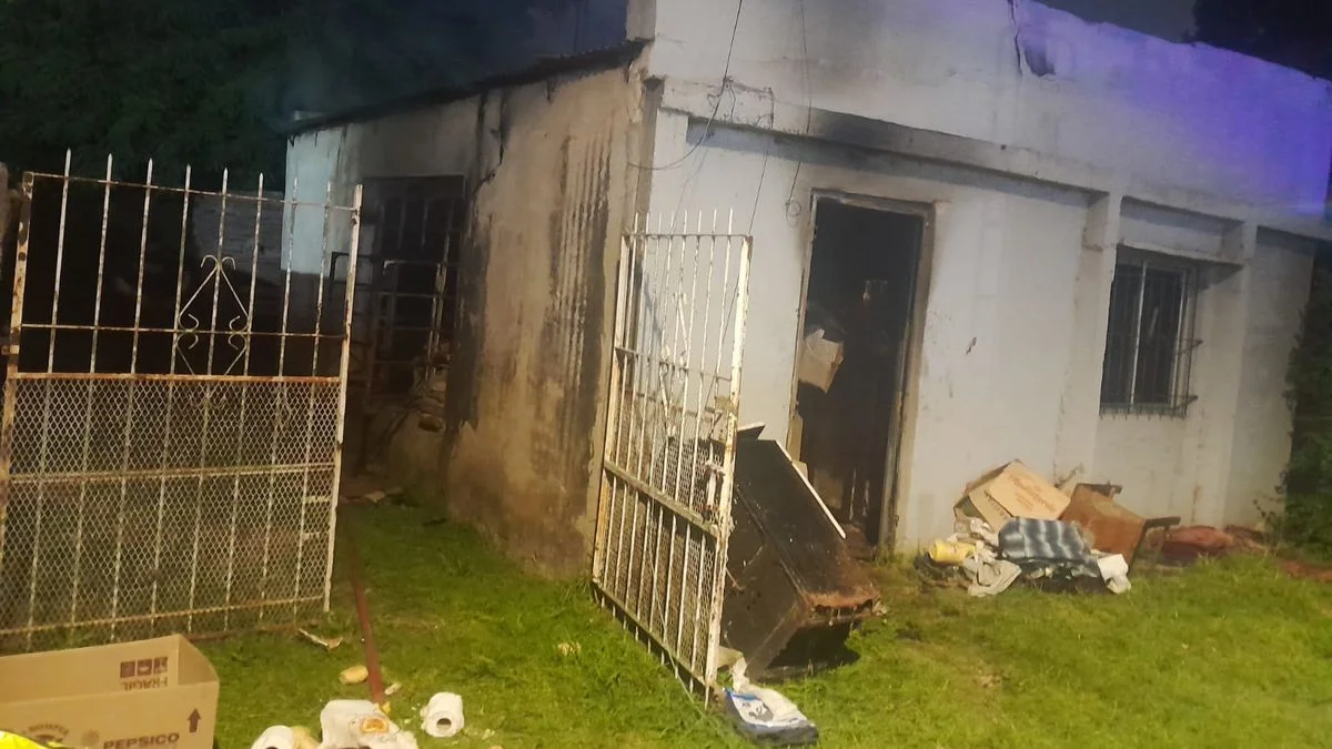 Murió un hombre atrapado en un incendio en Los Hornos