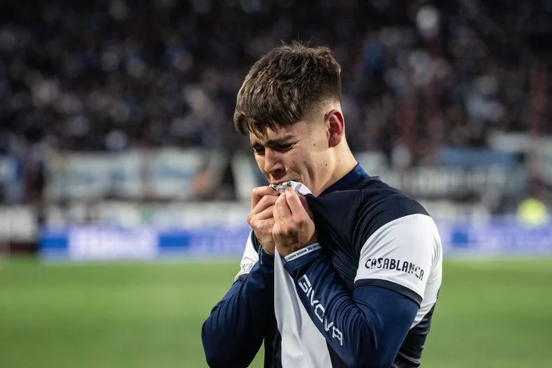 El ex Gimnasia, Benjamín Domínguez, podría lograr esta tarde su primer título en Italia