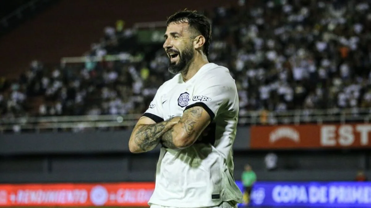Lucas Pratto fue ofrecido a Gimnasia, que espera por Tarragona