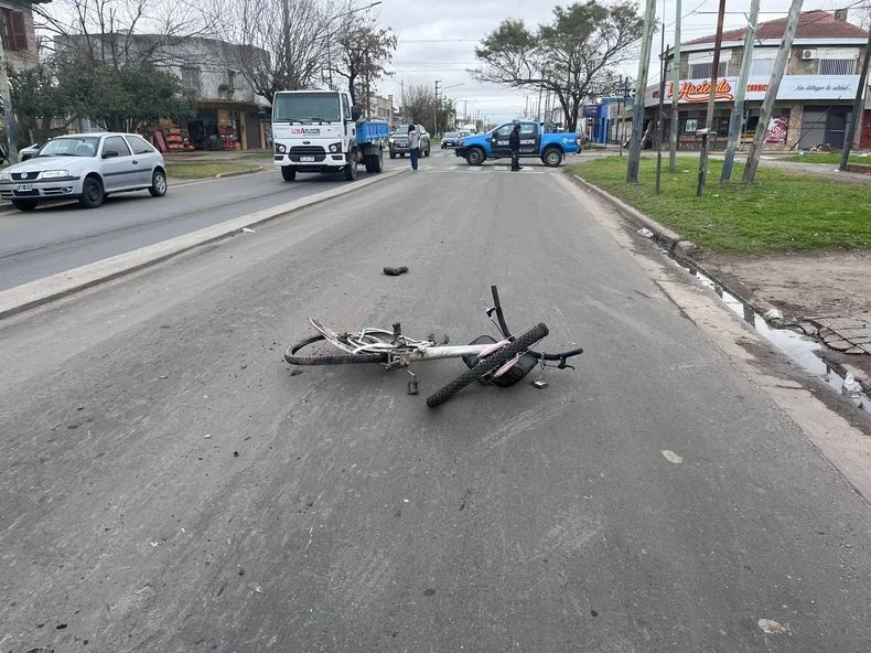 Tragedia en La Plata: un hombre de 56 años murió atropellado en Los Hornos 