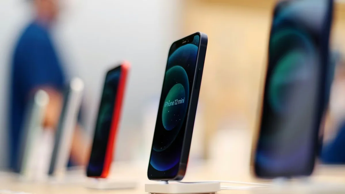 Bajan los aranceles de celulares y videojuegos: qué pasará con los precios