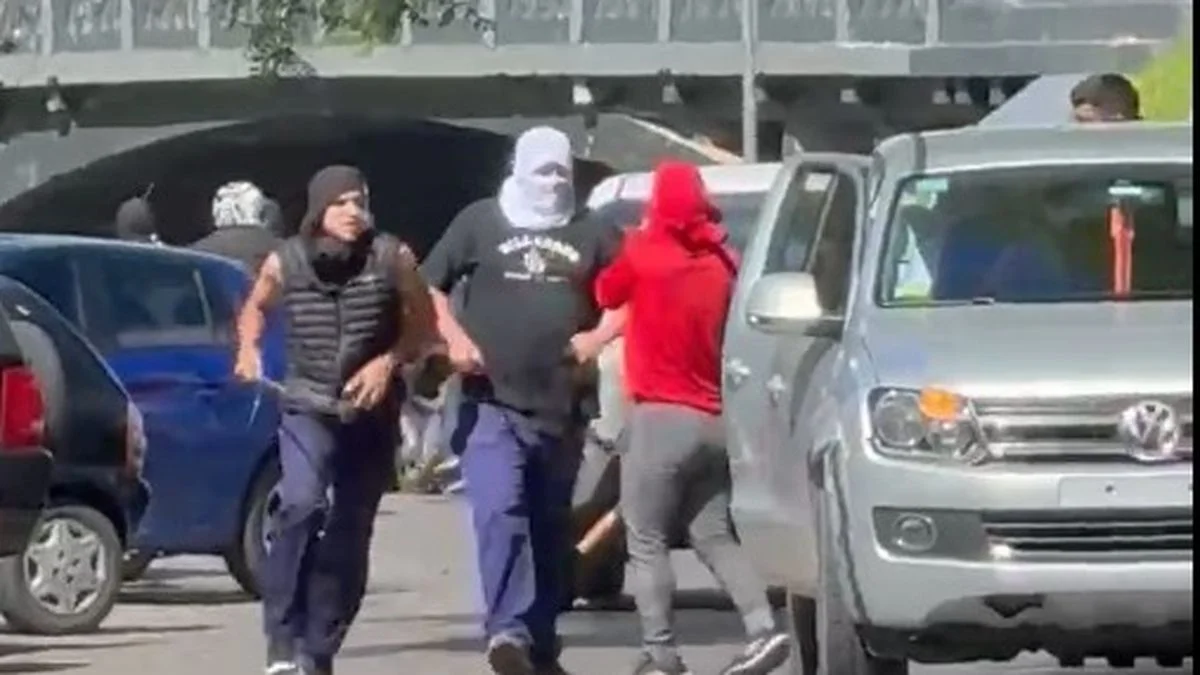 La esposa de El Volador apuntó contra Iván Tobar: "Mandó a golpear a un montón"