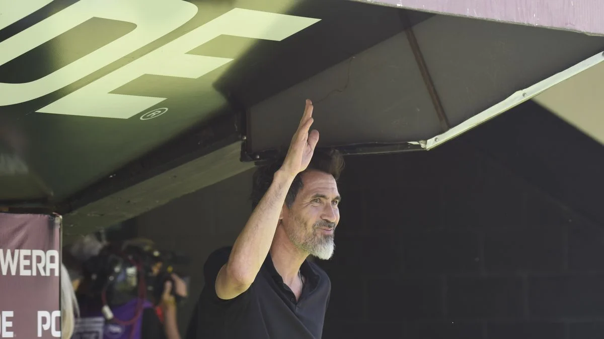 Eduardo Domínguez: "Los dos penales fueron muy dudosos"