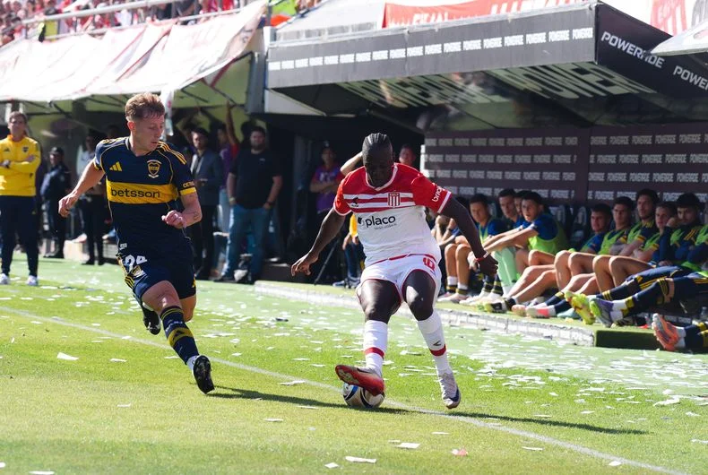Estudiantes cay&oacute; ante Boca en el Estadio UNO